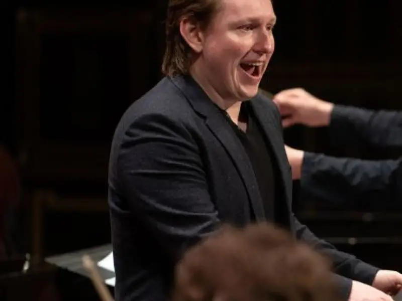 A 60 éves Liszt Ferenc Kamarazenekar vendége: Bogdan Volkov, énekművész