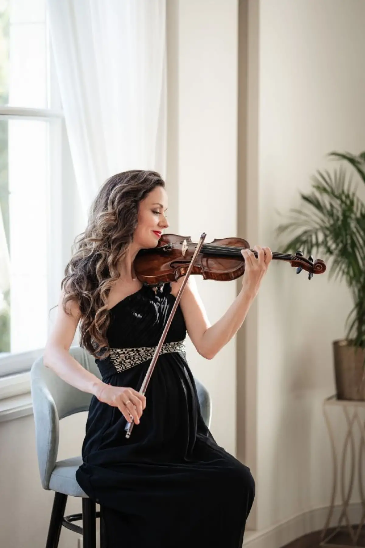 Puha Aliona - hegedű Puha Aliona - hegedű