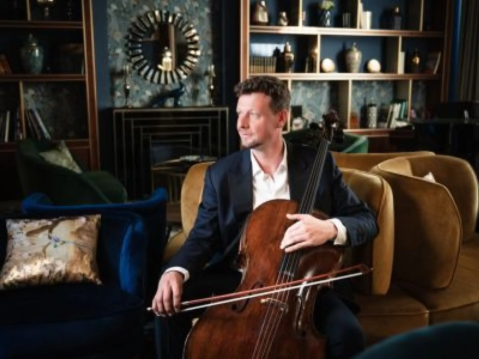 Várdai István - művészeti vezető Várdai István - művészeti vezető