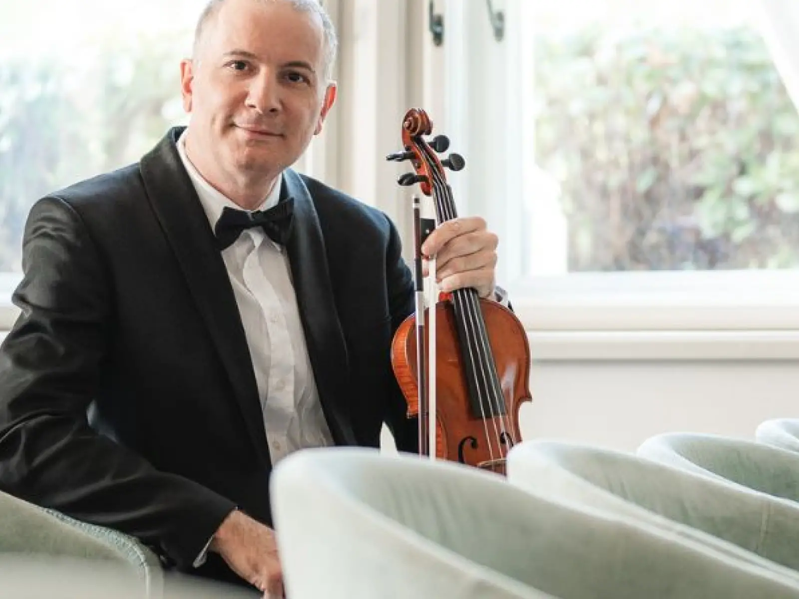 Horváth Róbert - hegedű Horváth Róbert - hegedű